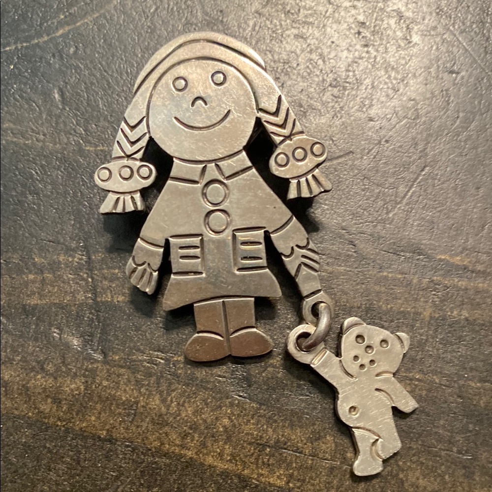 Silver Brooch with Girl and Teddy Bear Design 925 (394)